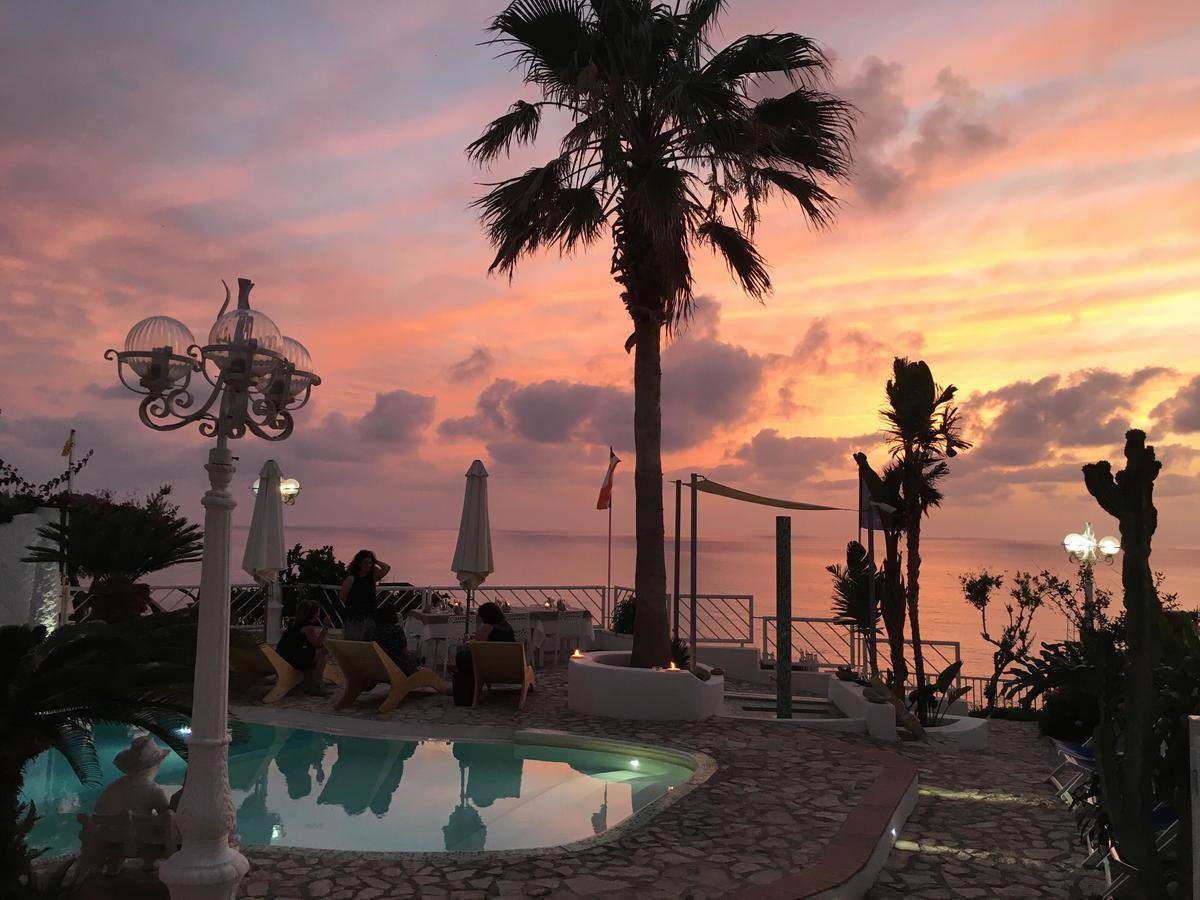 La Porta Del Mare Hotell Tropea Eksteriør bilde
